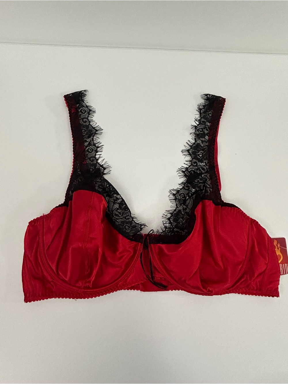 Torrid Fabulash Red Satin Black Eyelash Lace Underwire Bra Y2K Size 44D NWT